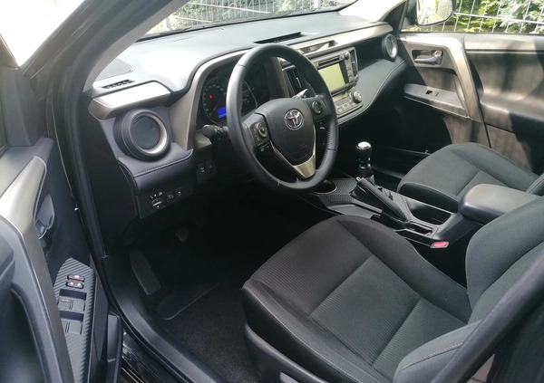 Toyota RAV4 cena 61800 przebieg: 241000, rok produkcji 2014 z Brodnica małe 326